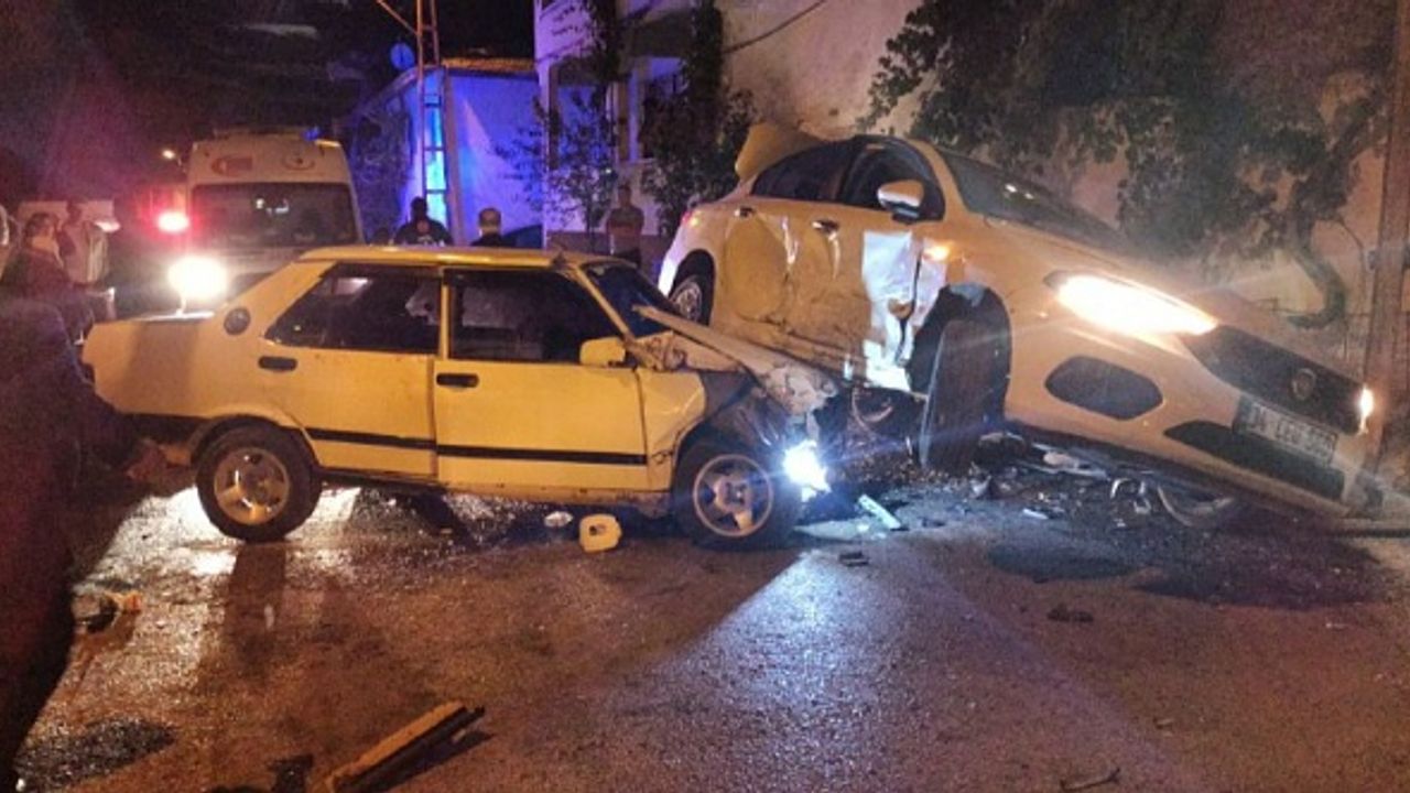 Zile'de trafik kazası: 6 yaralı