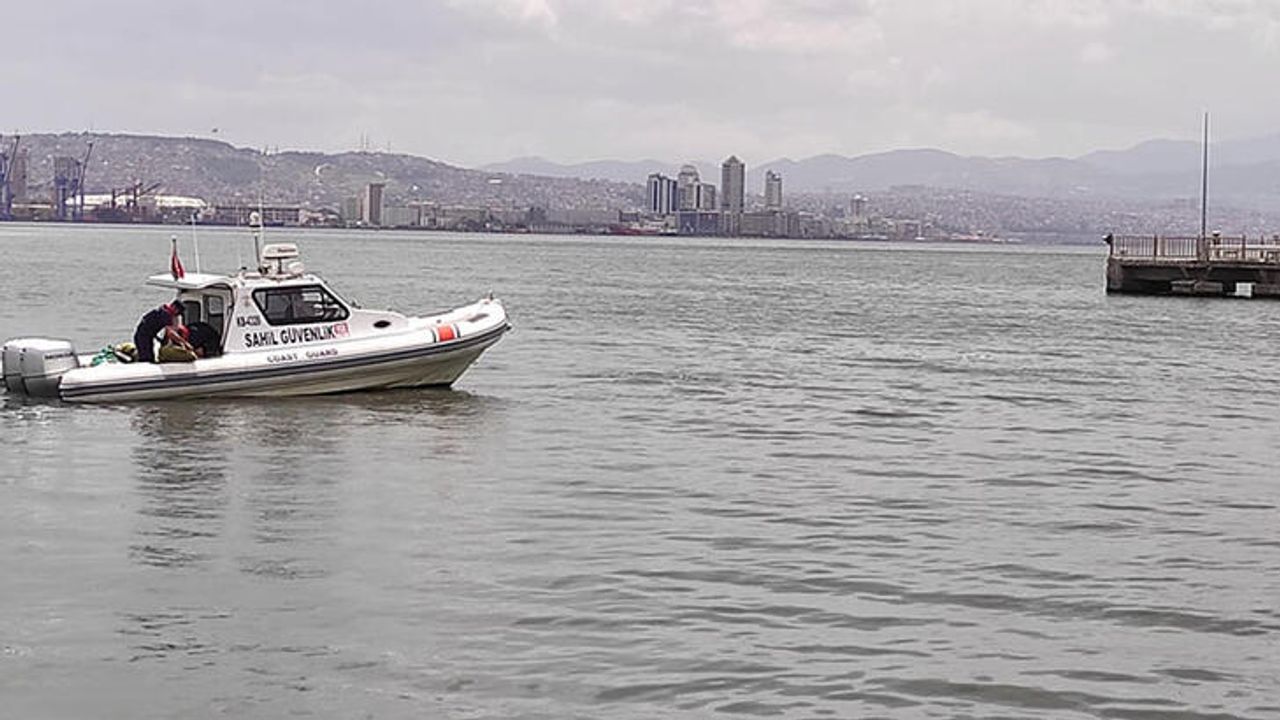 İzmir Körfezi'nde Yasa Dışı 'Midye' Avcılarına Suçüstü