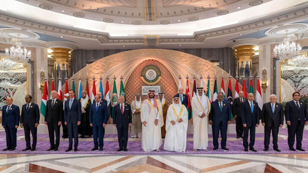 Arap Ligi Zirvesi: Esad Ve Zelenski Şahsen Katıldı, Putin Mesaj Gönderdi