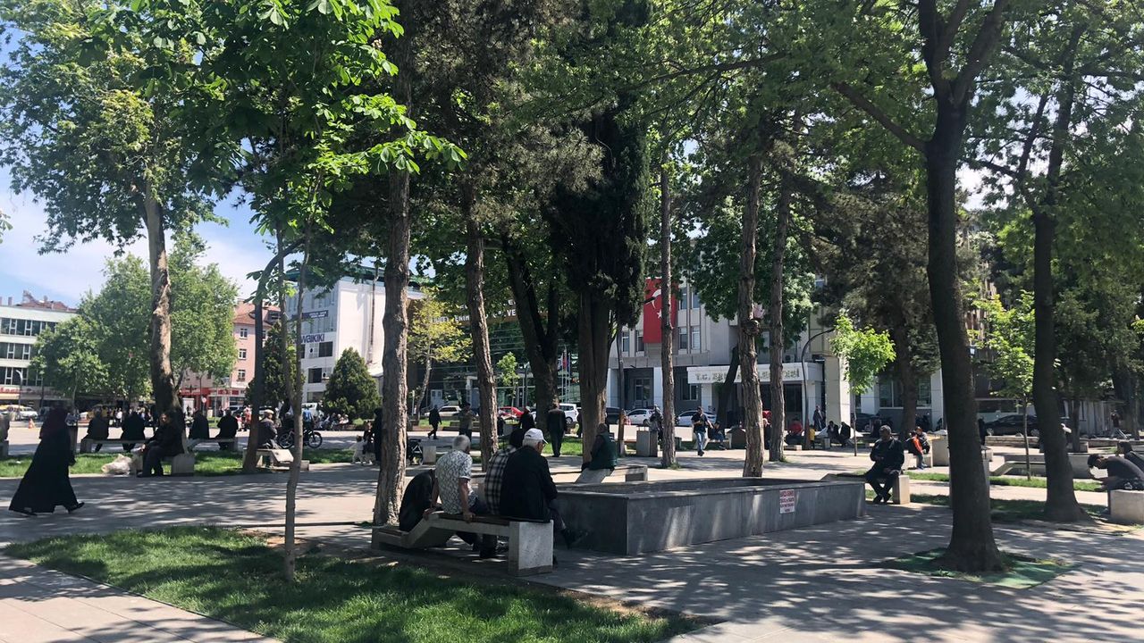 Erbaa'da Hava Isındı: Vatandaşlar Meydana Akın Etti