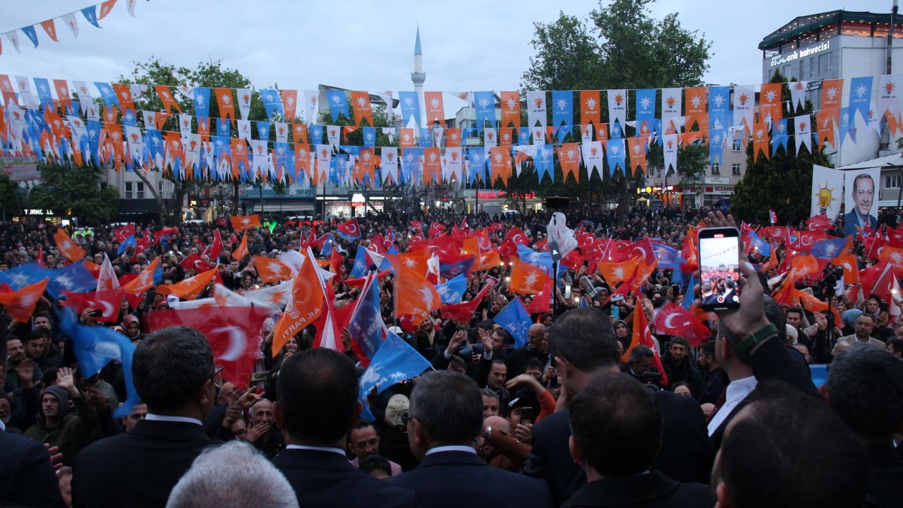 Ak Parti Erbaa'da Gövde Gösterisi Yaptı