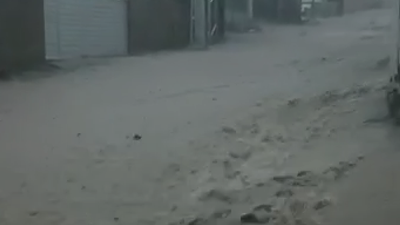 Erbaa’da Aşırı Yağış Sele Neden Oldu