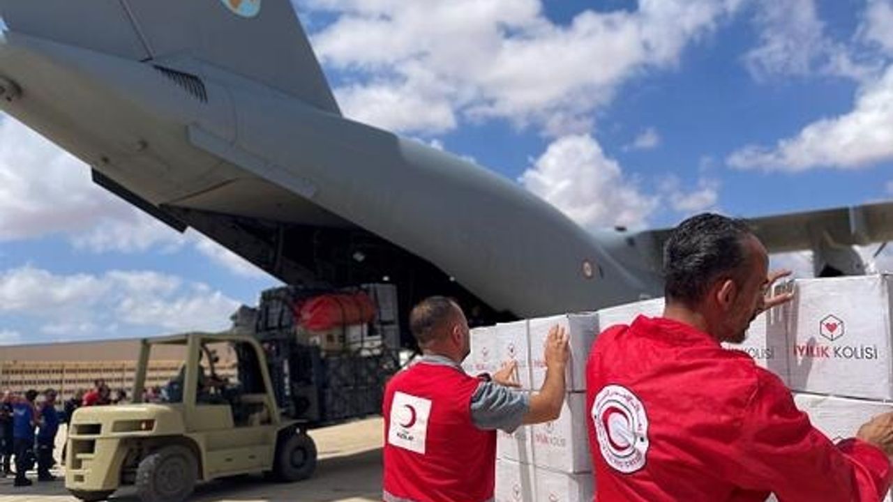 Türk Kızılay’ından, Sel Felaketi Yaşayan Libya'ya  Yardım Desteği