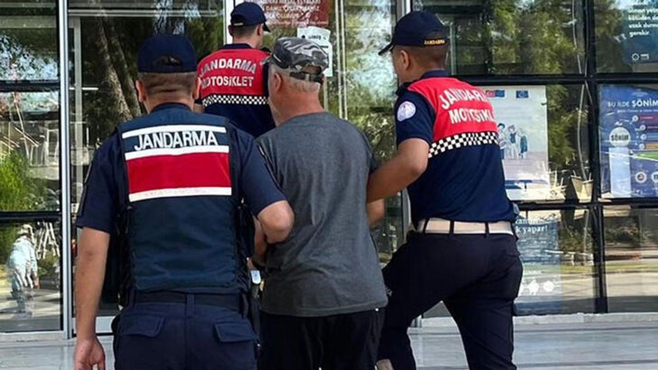 Aydın'da Evinde 35 Silah Ele Geçirilen Şüpheli Tutuklandı
