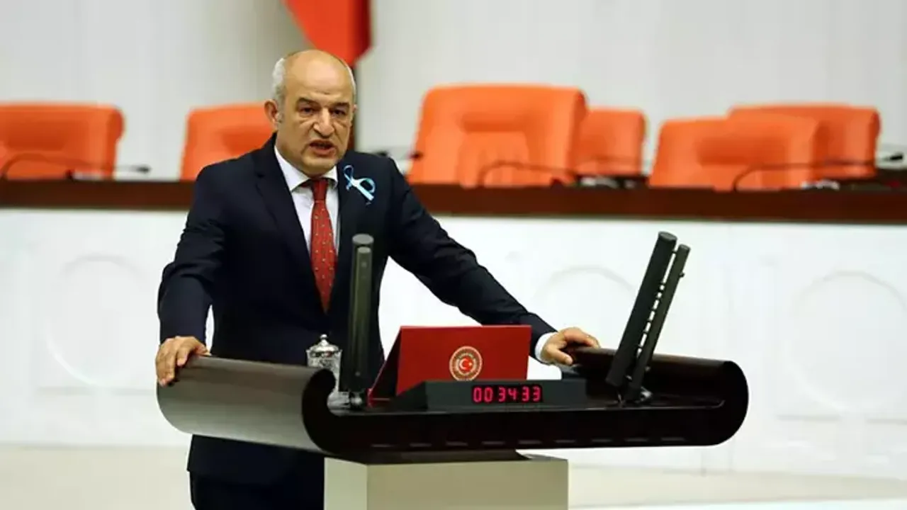 CHP Kütahya Milletvekili Kasap, Saadet Partisi'ne Geçti