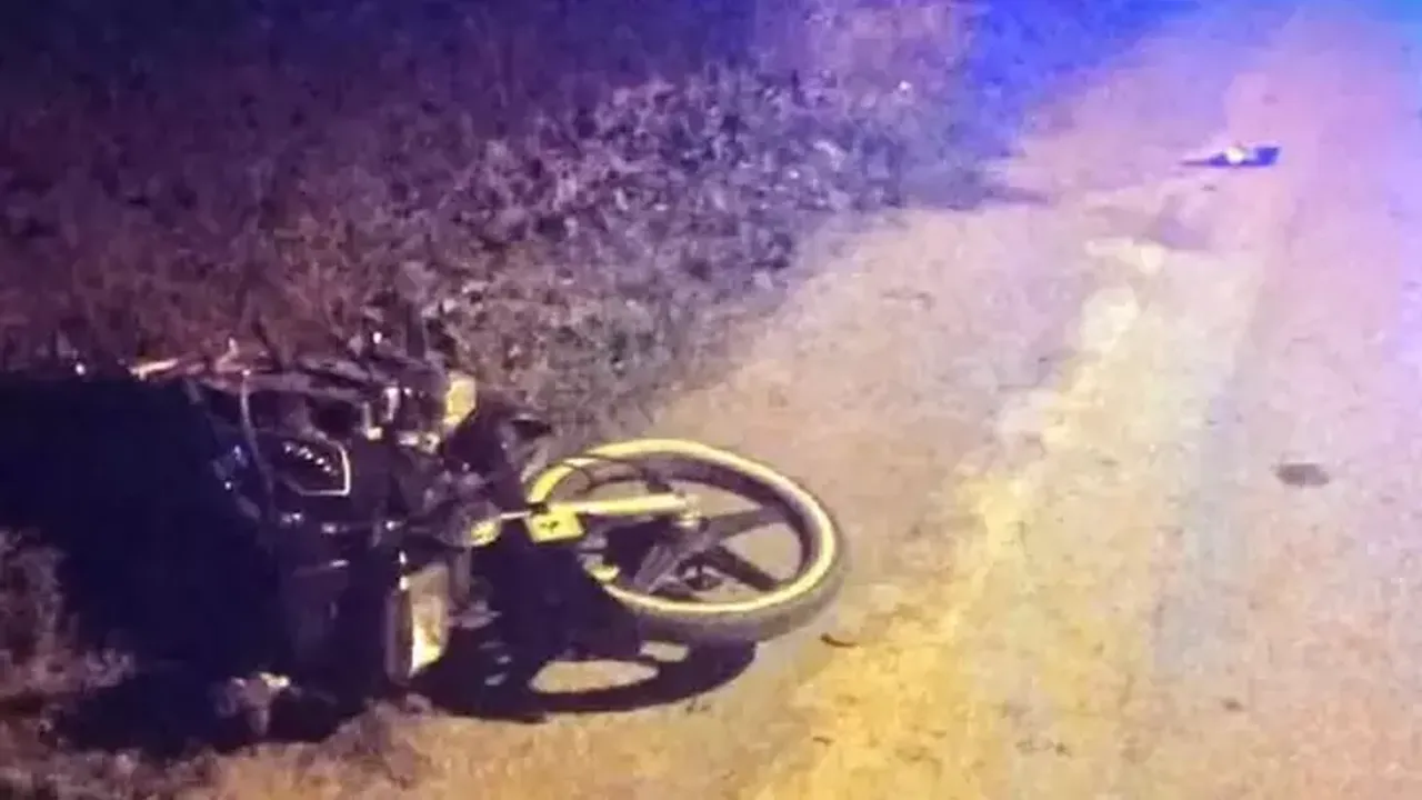 Devrilen Motosikletten Düşüp, 20 Metre Sürüklenen Genç Ağır Yaralandı