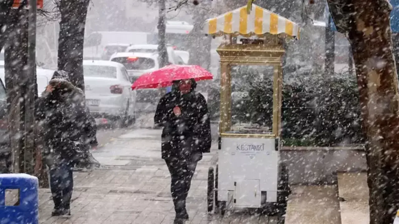 AKOM'dan İstanbul'a Kar Uyarısı