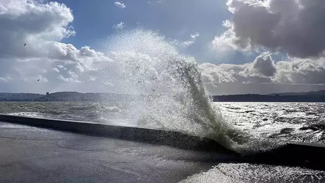 Ege Denizi İçin 9 Ocak'ta 'Fırtına' Uyarısı