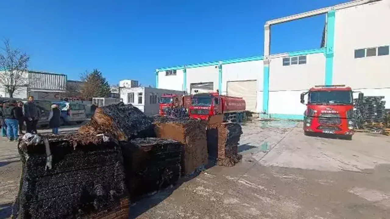 Gaziantep'te fabrika yangını söndürüldü