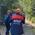 Ormanda Yürüyüş Yaparken Kayalıklardan Düşüp Ayağı Kırıldı, 4 Saatte Kurtarıldı