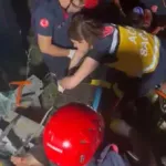 Osmaniye’de TIR Dorsesine Çarpan Çekici Devrildi: 1 Yaralı
