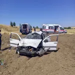 Kırıkkale'de Otomobil Tarlaya Devrildi: 2 Yaralı