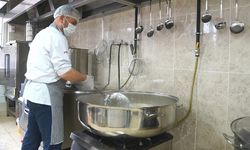 Erbaa Belediyesi Aşevi Ramazan Ayı Boyunca 800 Kişiye Sıcak Yemek Ulaştırıyor