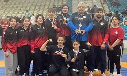 Togü Kadın Güreş Takımı Türkiye Şampiyonu