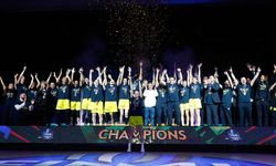 Şampiyon Fenerbahçe Alagöz Holding, Kupasını Aldı
