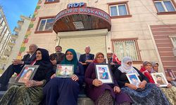 HDP Önündeki Evlat Nöbetinde 7'nci Buruk Bayram