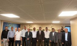 Ak Parti İlçe Teşkilatı MHP İlçe Teşkilatını Ziyaret Etti