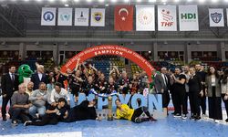 Hentbol Kadınlar Türkiye Kupası'nda şampiyon Yalıkavak Spor