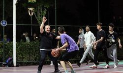 Bakan Varank, Gençlerle Basketbol Oynadı