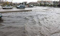 Ankara'da Fırtına ve Hortum Uyarısı