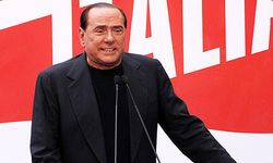 Bakan Fidan Ve Ak Partili Çelik Berlusconi'nin Cenazesine Gidiyor