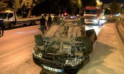 Maltepe'de Refüje Çarpan Otomobil Takla Attı: 1 Yaralı