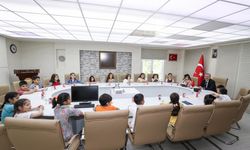 Vali Numan Hatipoğlu, Çocuk Kabul Gününde Çocuklarla Bir Araya Gelerek İstek Ve Taleplerini Dinledi