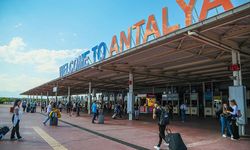 Antalya'ya Hava Yoluyla Gelen Turist Sayısı 5,5 Milyonu Aştı