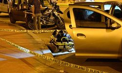 Diyarbakır'da Otomobilde Bıçaklanmış Erkek Cesedi Bulundu; İhbarı Yapan 2 Şüpheli Gözaltına Alındı