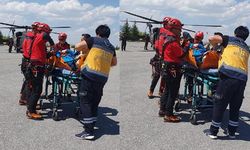 Demirkazık'a Tırmanırken Düşünce Ayağı Kırılan Dağcıya Helikopterli Kurtarma