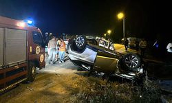 Antalya'da İki Otomobil Çarpıştı: 2 Ölü, 1 Yaralı