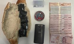 Beşiktaş'ta Ekmek Arasına Saklanmış Uyuşturucu Ele Geçirildi