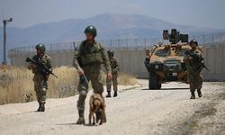 Milli Savunma Bakanlığı: Ülkemize Girmeye Çalışan 1'i PKK'lı Toplam 4 Kişi Yakalandı