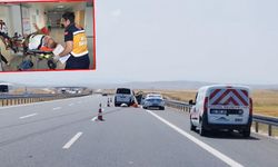 Aksaray'da Minibüs, Otomobil İle Çarpıştı