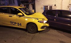 Gaziosmanpaşa’da İçinde Yolcu Bulunan Taksiye Silahlı Saldırı