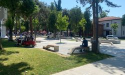 Erbaa'da Sıcaktan Bunalanlar Ağaç Altına Akın Etti