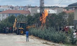 Doğal Gaz Borusu Patladı; Yangını Kum Dökülerek Söndürdüler