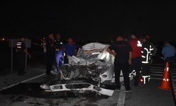Otomobil, Kamyonete Arkadan Çarptı: 1 Kişi Öldü
