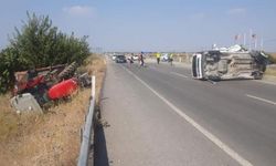Adana'da Ticari Araç Traktöre Çarptı: 2 Yaralı