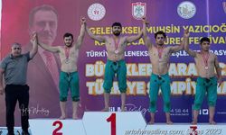 Erbaalı Güreşçiler Sivas’tan Madalya İle Döndüler
