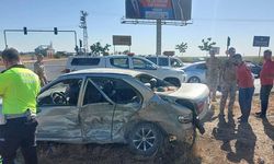Şanlıurfa'da İki Otomobil Çarpıştı: 1 Ölü, 5 Yaralı