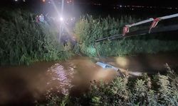 Sulama Kanalına Düşen Otomobildeki Anne Ve 2 Çocuğu Öldü