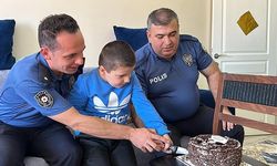 Polislerden Zihinsel Engelli İbrahim’e Doğum Günü Sürprizi