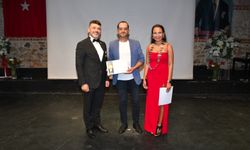 Togü'’ye 'Çok Yaşa Cumhuriyet 100. Yıl Marşı Beste Yarışması''ndan Ödül