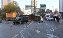 Beşiktaş'ta Otomobil Minibüse Çarptı: 4 Yaralı