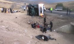 Sivas'ta Yolcu Otobüsü Devrildi: 7 Ölü, 40 Yaralı