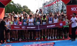 Cumhuriyet'in 100’üncü yılında Uluslararası Trabzon Yarı Maratonu koşuldu