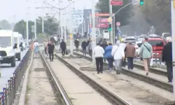 Tramvay Arızalandı; Yolcular Yürümek Zorunda Kaldı