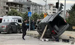 Sivil Polis Aracıyla Hafif Ticari Araç Çarpıştı; 2'si Ağır, 4 Yaralı