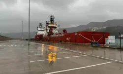 Fırtına; Balıkçı Tekneleri İle Destek Gemileri Limana Çekildi